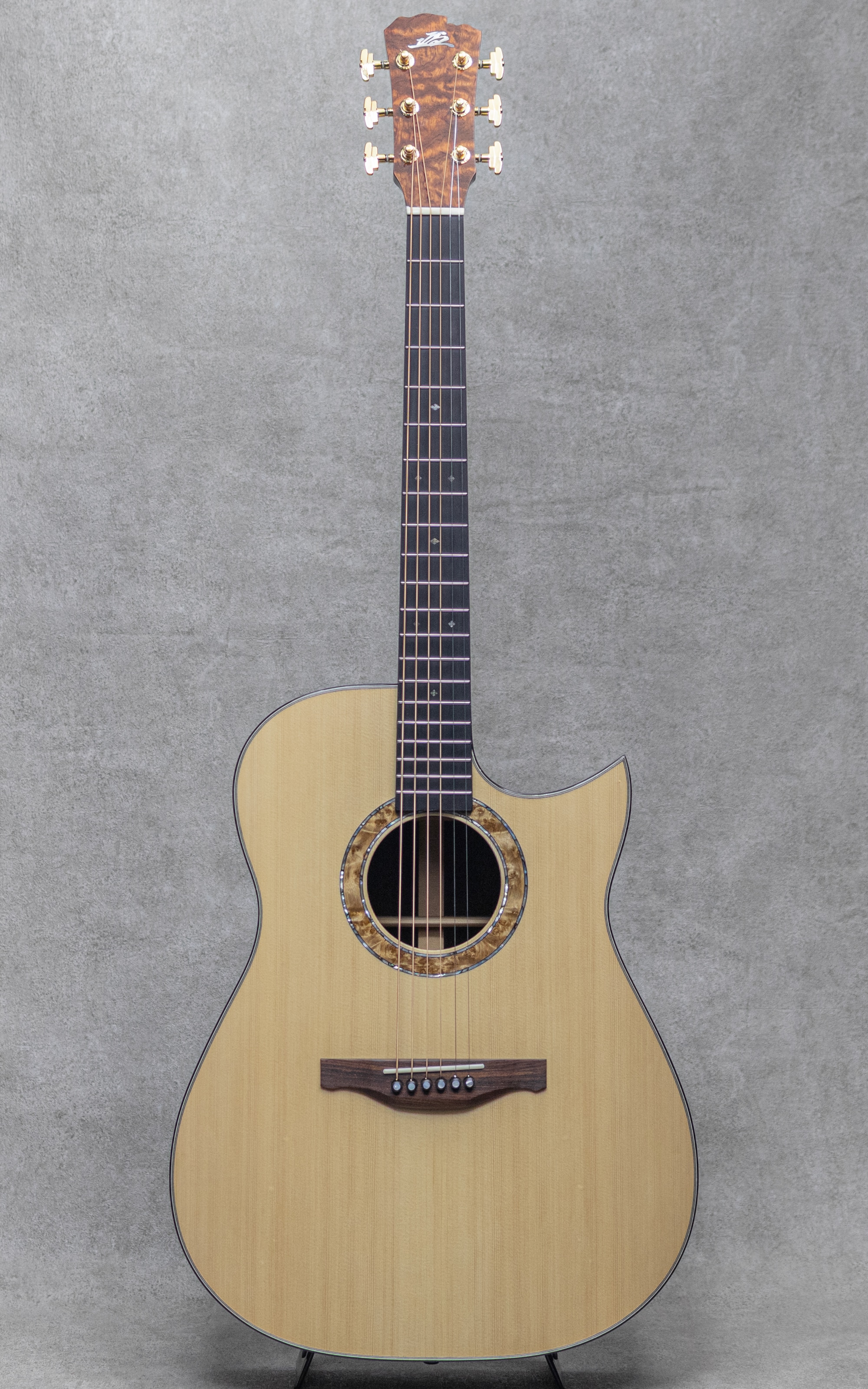Custom MD Cutaway Ezo Spruce / Amazon Rosewood