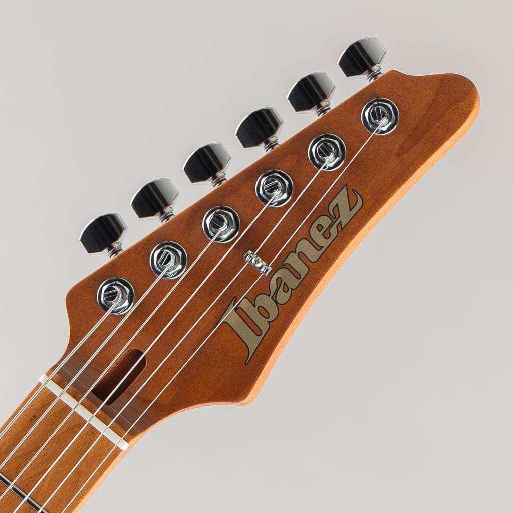 AZ2402 / Pearl White Flat