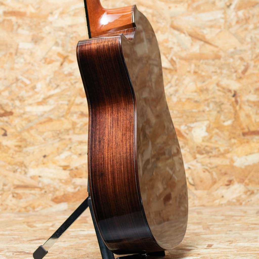 Jazz Nylon Slant Cutaway Custom 2018