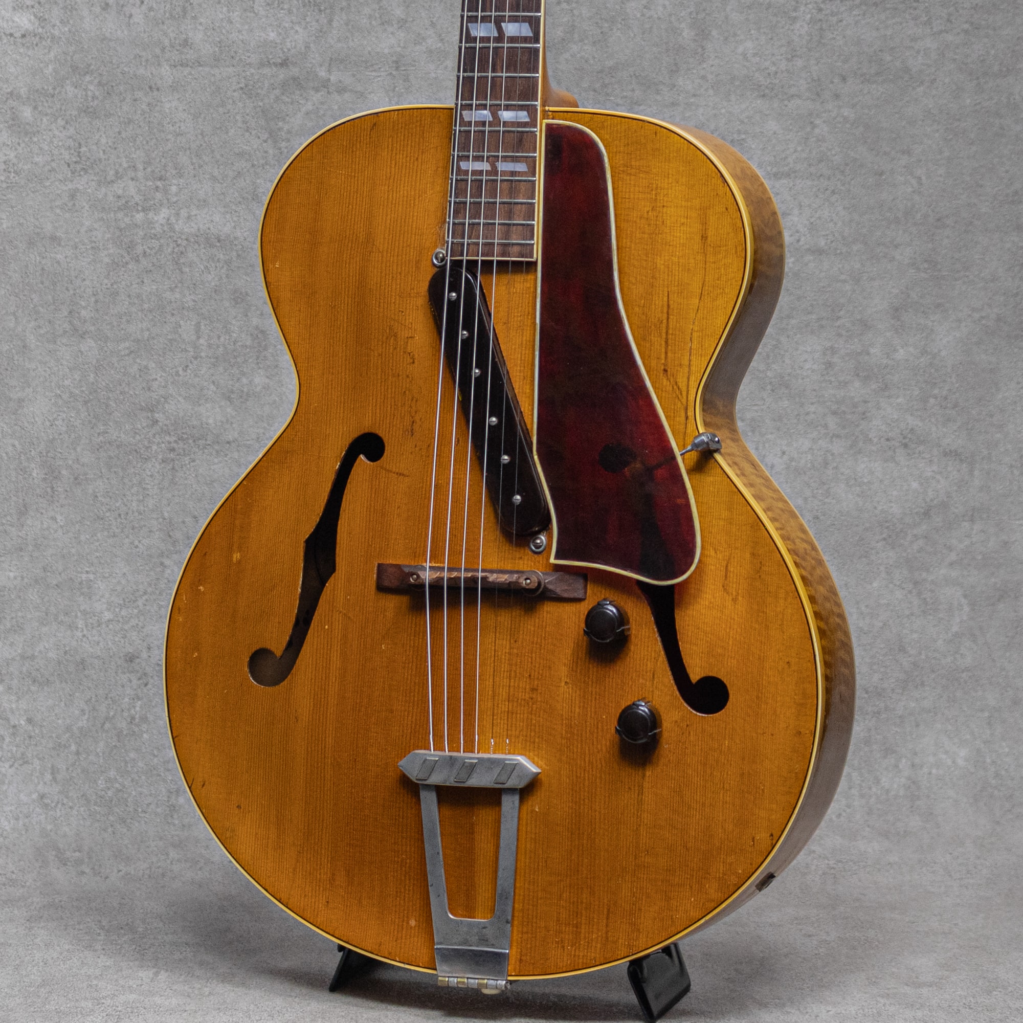 ES-300 Natural / 1940