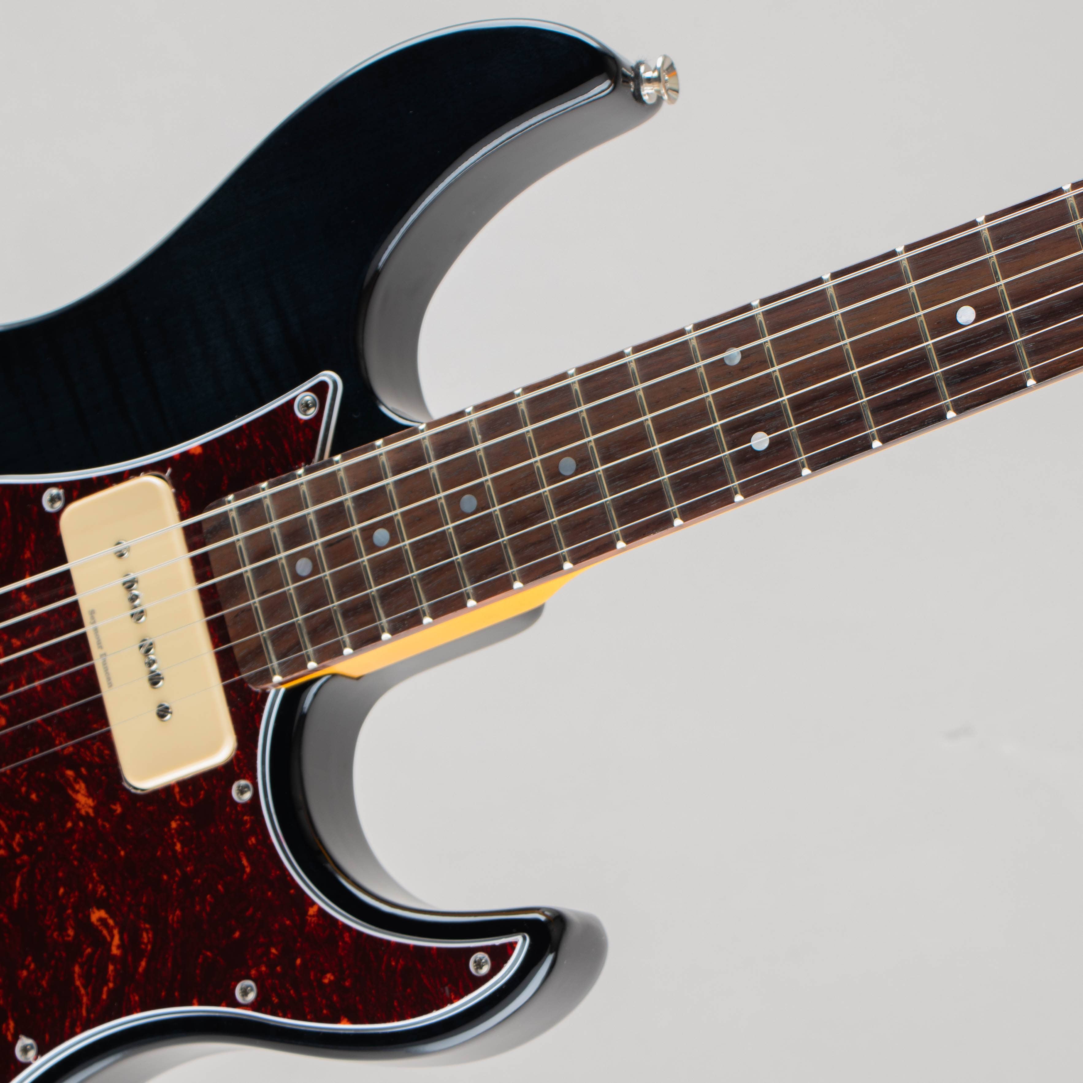 PACIFICA611HFM / Translucent Black