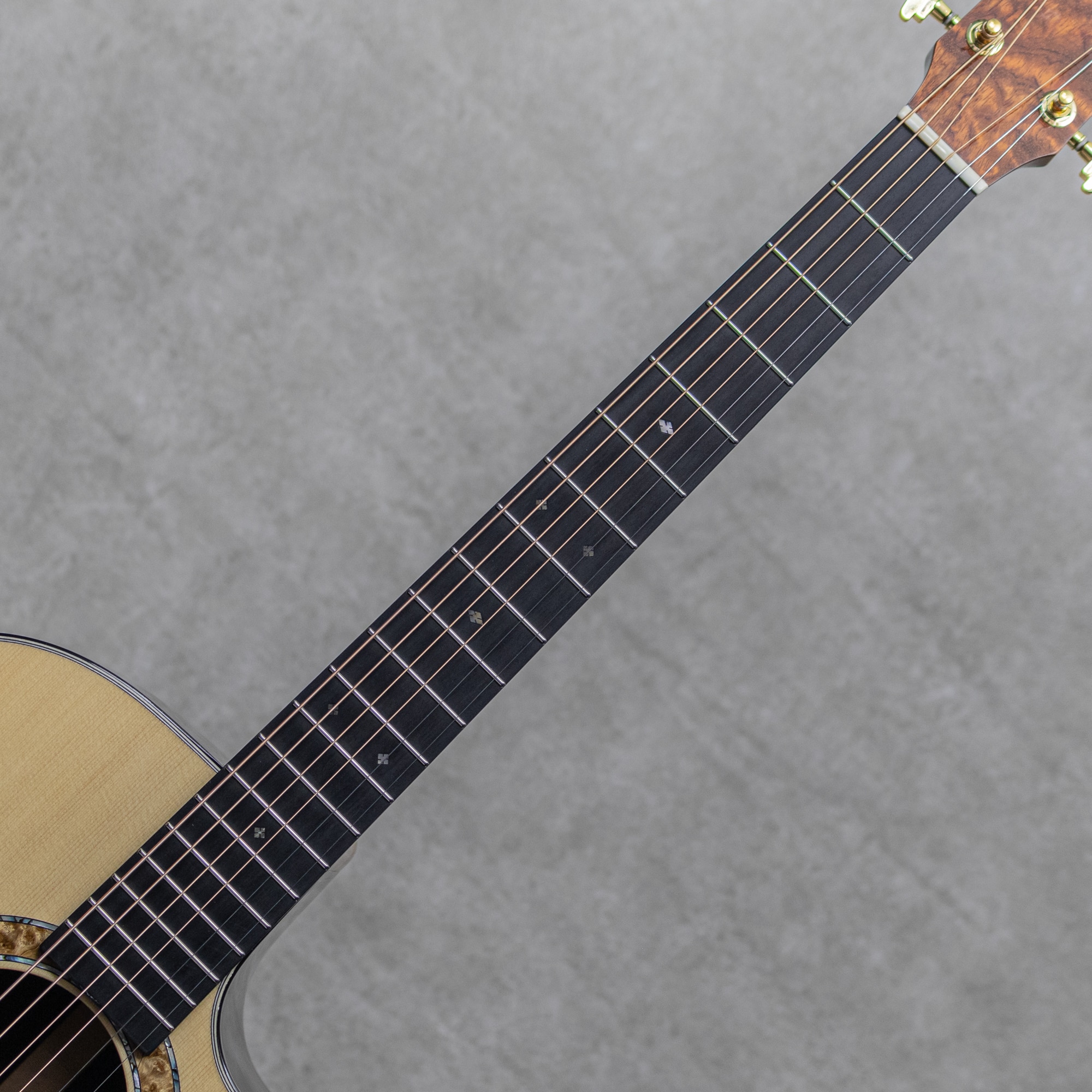 Custom MD Cutaway Ezo Spruce / Amazon Rosewood