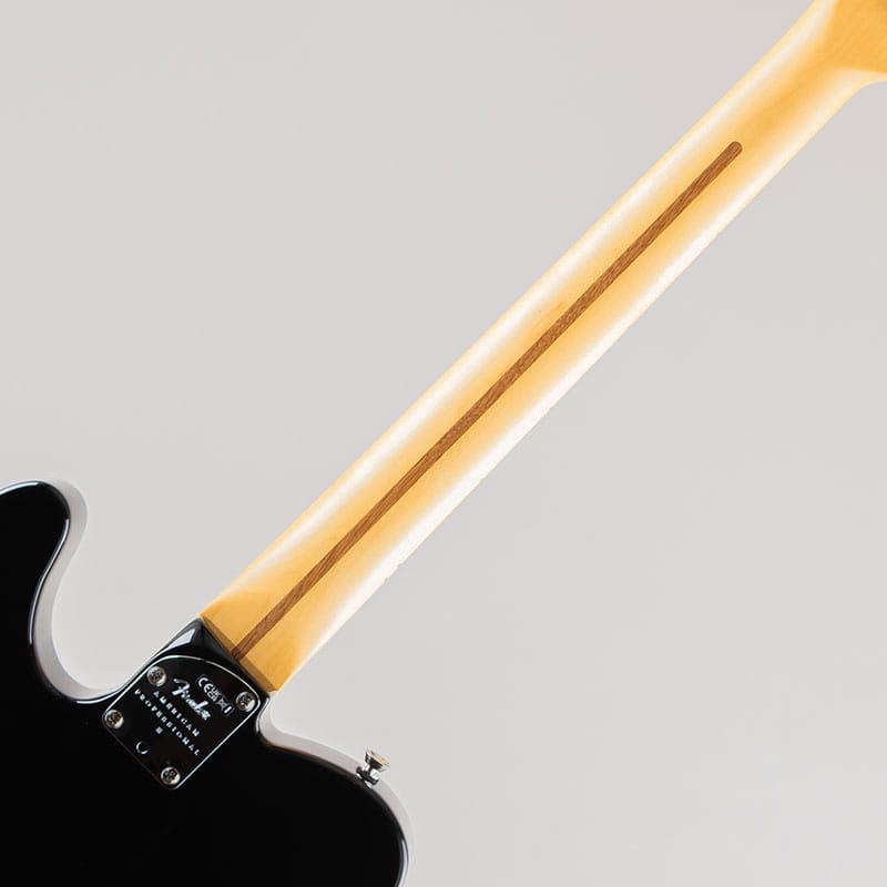 American Professional II Telecaster /Black/Maple Fingerboard