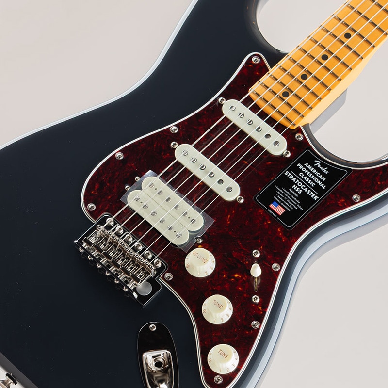 American Professional Classic Stratocaster HSS /Faded Black/Maple Fingerboard