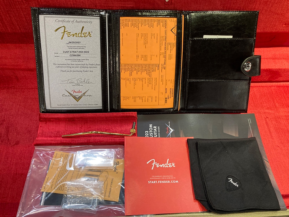 Custom Stratocaster HSH Floyd Rose NOS / Ebony Transparent