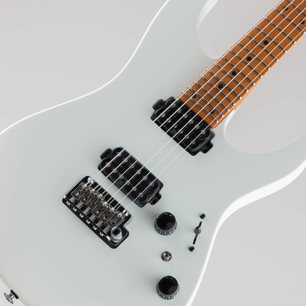 AZ2402 / Pearl White Flat