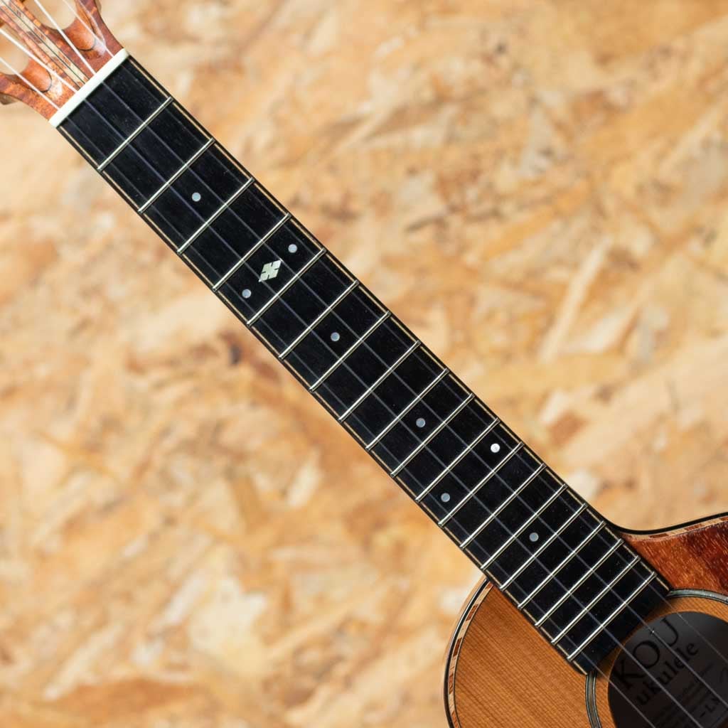 CEDK-LN Cedar Top Concert Semi Long Neck