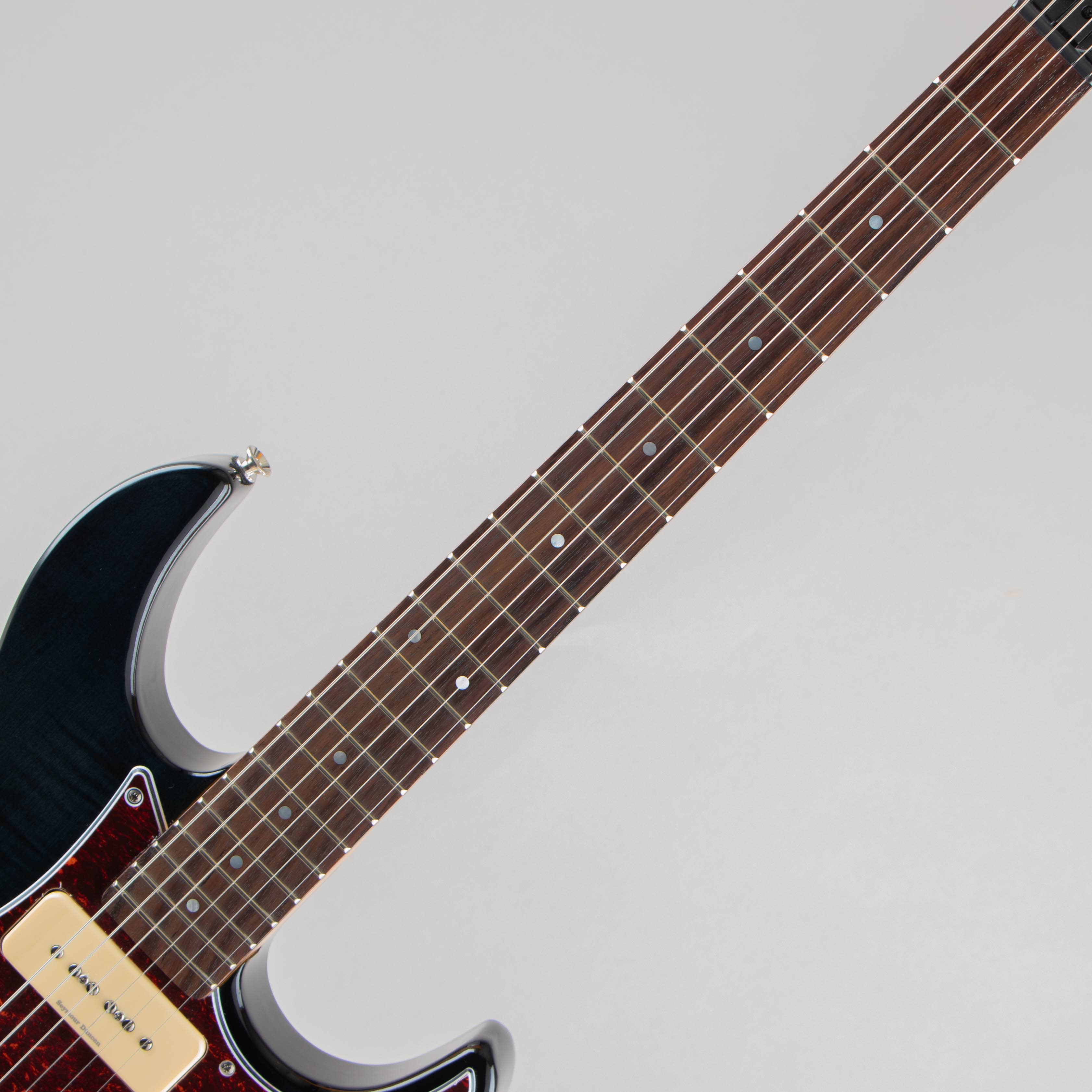 PACIFICA611HFM / Translucent Black