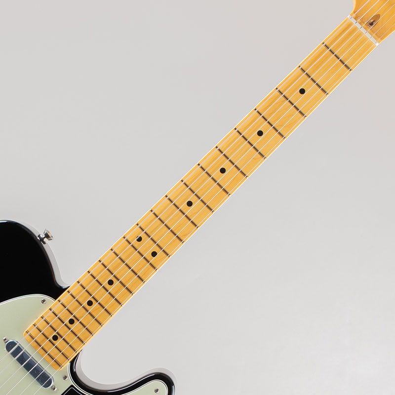 American Professional II Telecaster /Black/Maple Fingerboard