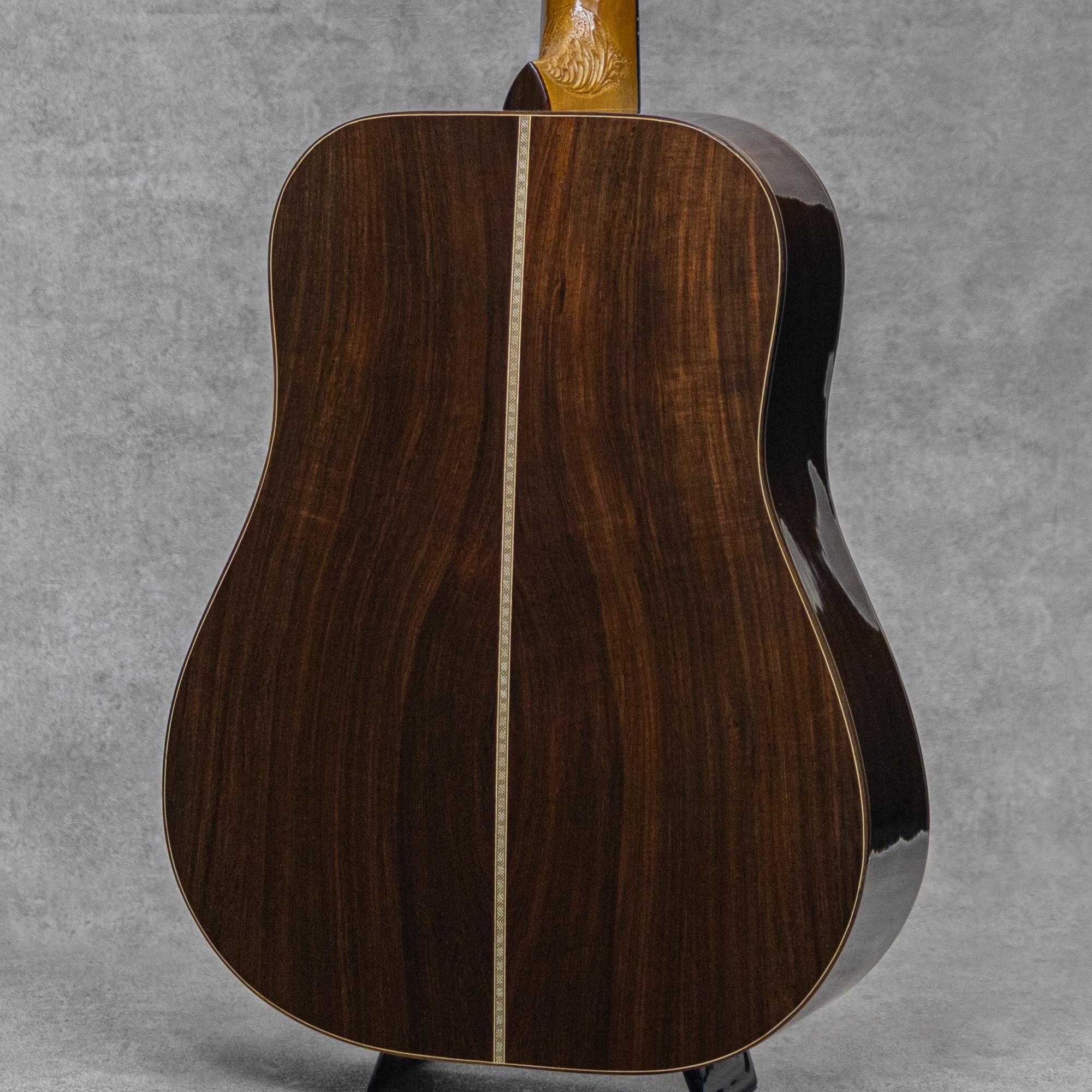 The Oshio D Lutz Spruce / Jacaranda / 2012