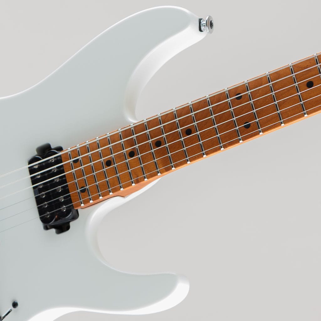 AZ2402 / Pearl White Flat