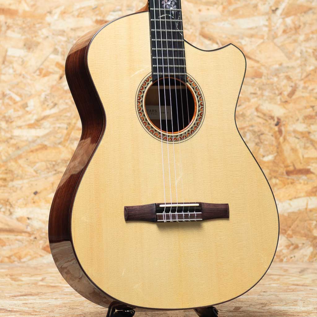 Jazz Nylon Slant Cutaway Custom 2018