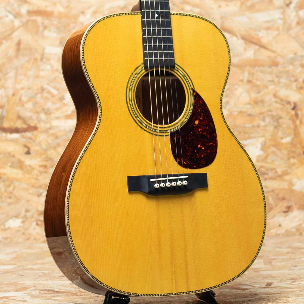 CTM OM-28 Adirondack Spruce x Guatemalan Rosewood 2019