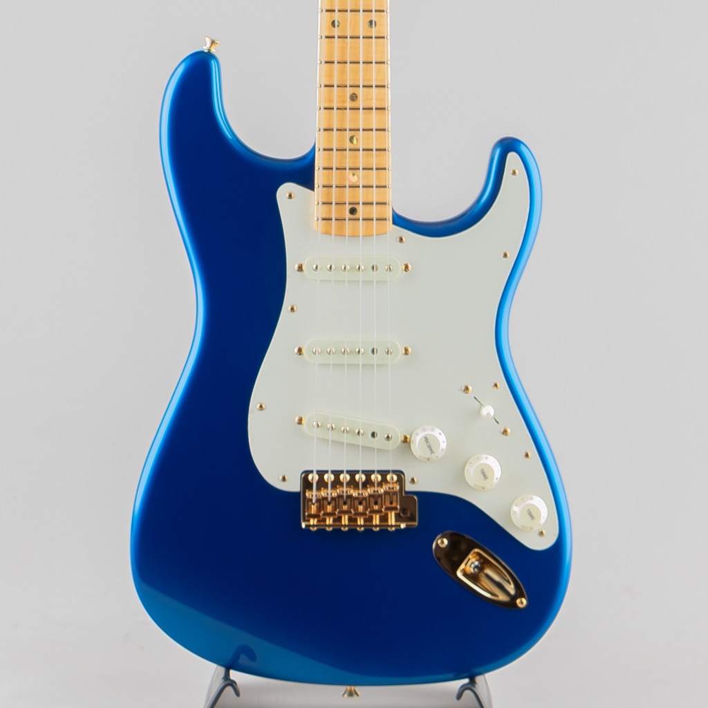 Limited Edition 70th Anniversary Stratocaster NOS, 1-Piece 4A Flame Maple Fingerboard/Aged Bright Sapphire Metallic