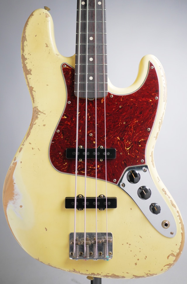 Master Built Series 1962 Jazz Bass Heavy Relic Vintage White by Kyle Micmillin
