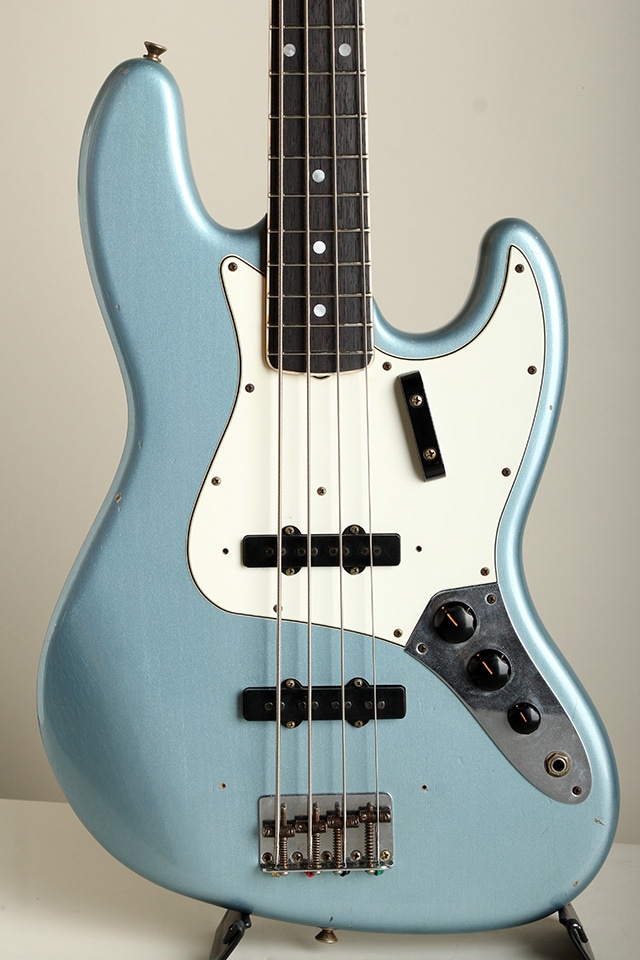 1966 Jazz Bass Blue Ice Metallic Journeyman Relic 2015