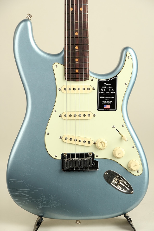 American Ultra Luxe Vintage '60s Stratocaster RW Ice Blue Metallic【S/N US25006235】