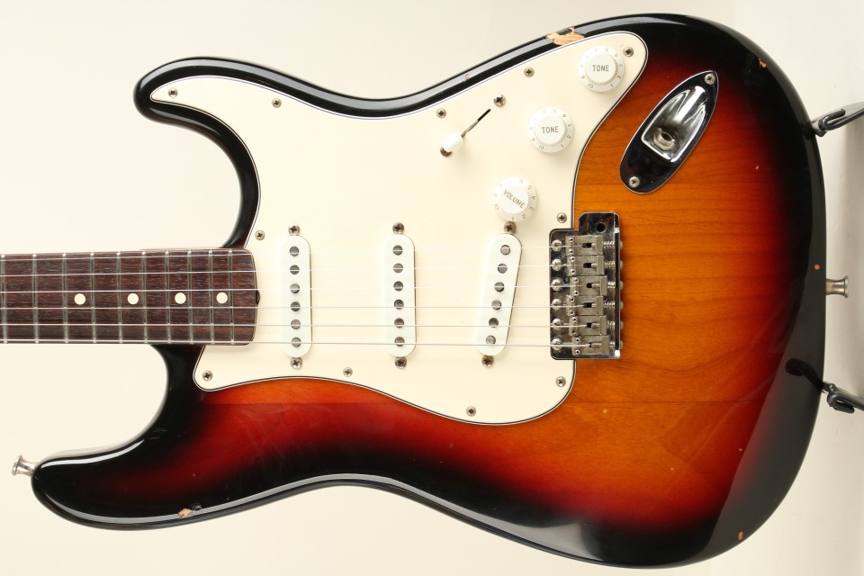 American Vintage 62 Stratocaster 3-color Sunburst 1990【S/N V051015】