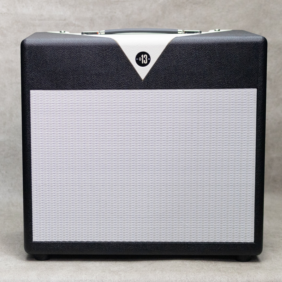  CJ11 11W Combo Black/Cream