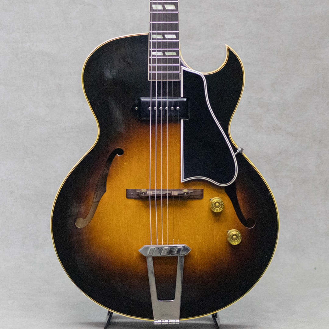 ES-175  / 1952